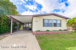 1042 Cabot Dr NE