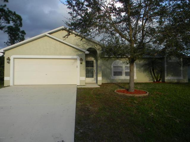2931 SE Palisades Dr SE
