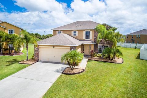 2235 Snapdragon Dr NW