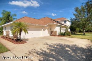 2055 Windbrook Dr SE