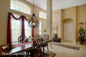 2055 Windbrook Dr SE