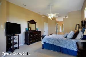 2055 Windbrook Dr SE