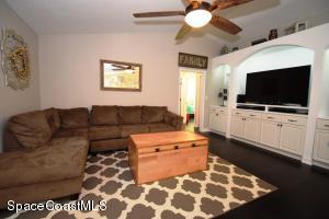 2640 Lakemont Rd