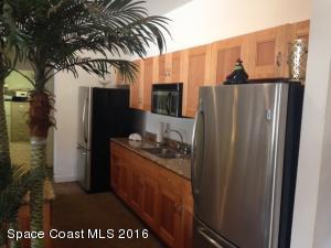 2805 Rhonda Ln