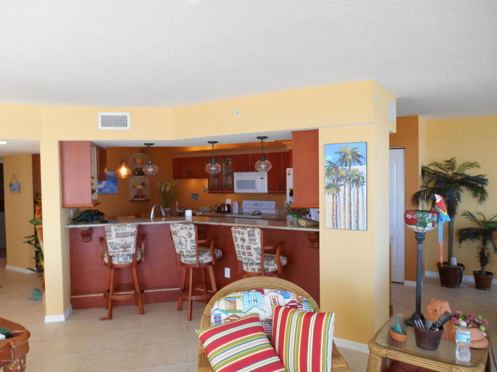 1811 N Hwy A1a Hwy #2206