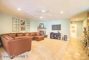 662 Candlewood Way