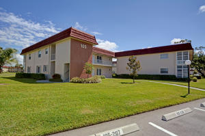 For Sale: 105 Springlake Ct #APT 107 Vero Beach, FL 32962