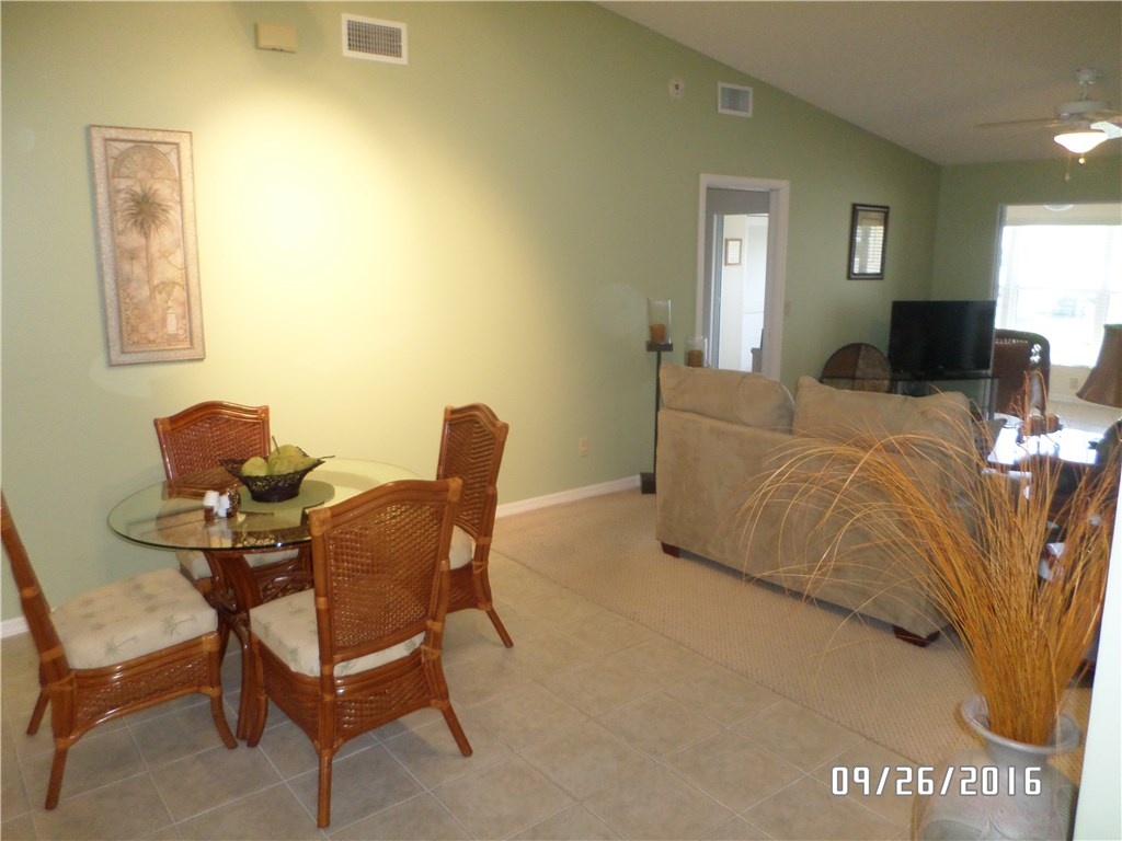 655 W Lake Jasmine Cir #207