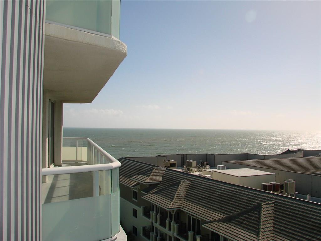 3554 Ocean Dr #801S