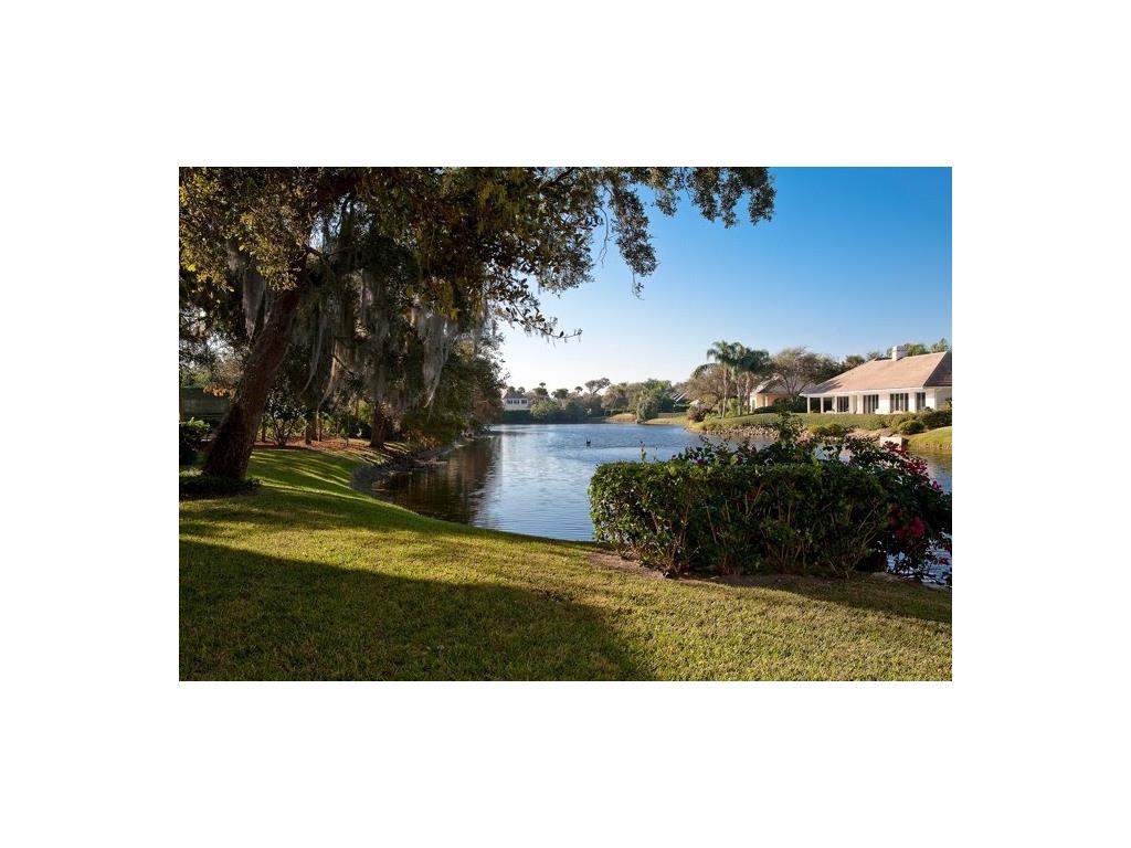 100 Sable Oak Ln #304