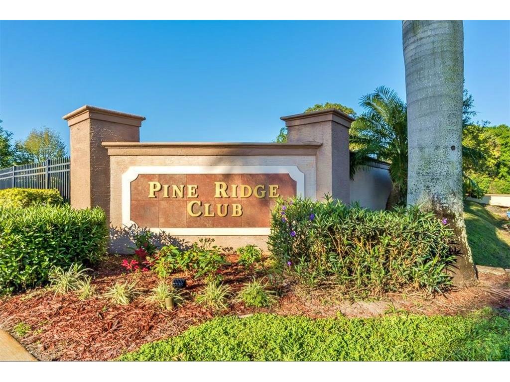 5853 Pine Ridge Cir