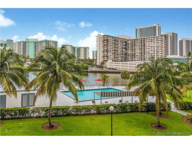 400 Leslie Dr #502