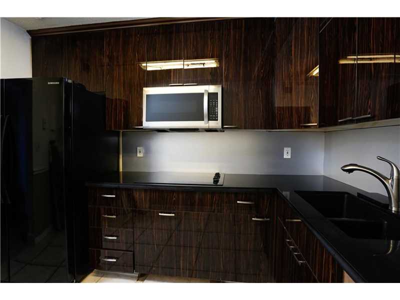For Sale: 2500 Parkview Dr #APT 2008 Hallandale, FL 33009