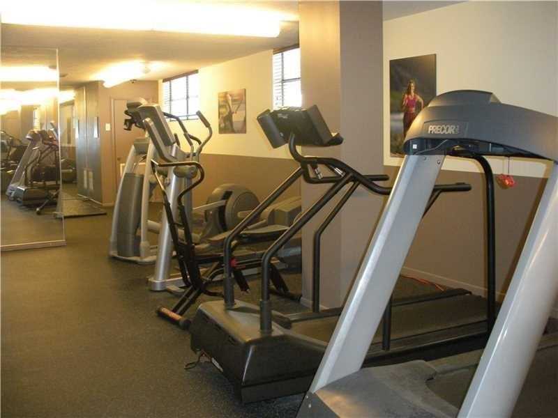 400 Leslie Dr #304 Hallandale, FL 33009