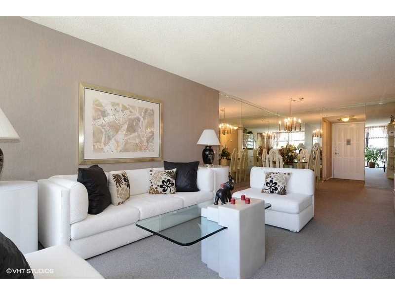 400 Leslie Dr #304 Hallandale, FL 33009