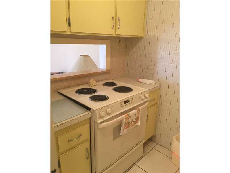 925 SW 11th Ave #12J