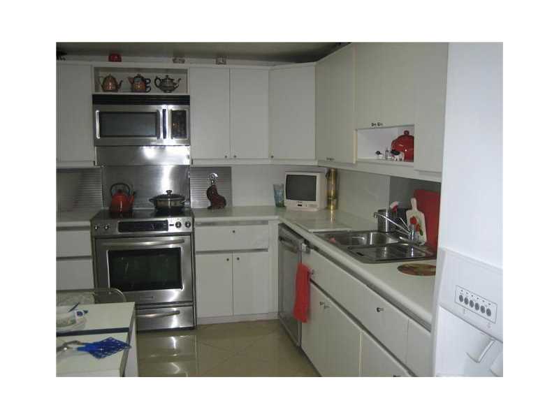 1890 S Ocean Dr #207