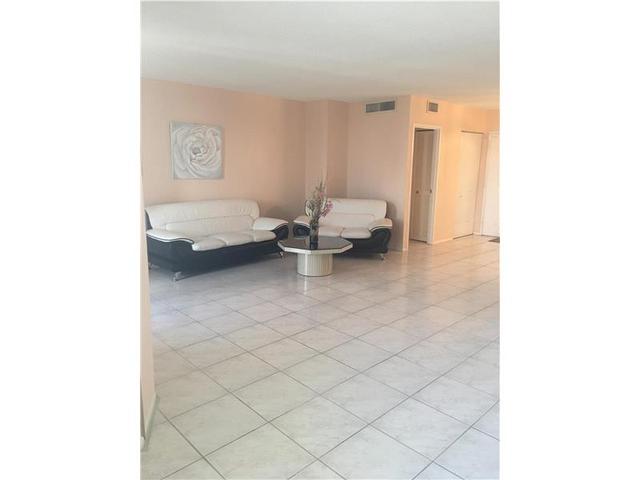3180 S Ocean #1020