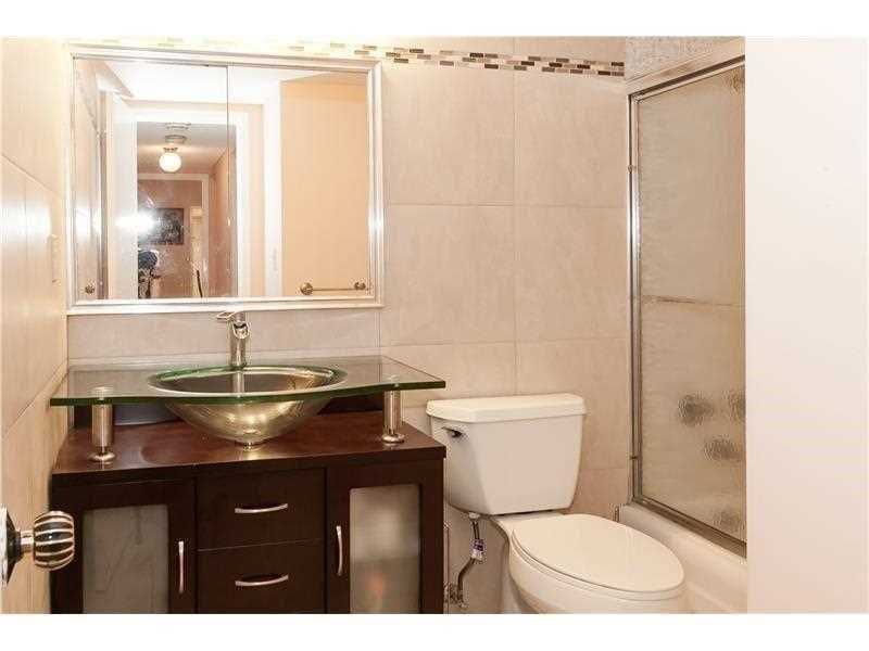 3180 S Ocean #1020