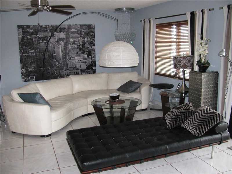 200 Diplomat Pkwy #426