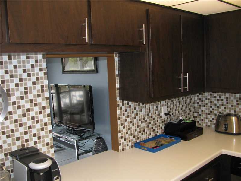 200 Diplomat Pkwy #426