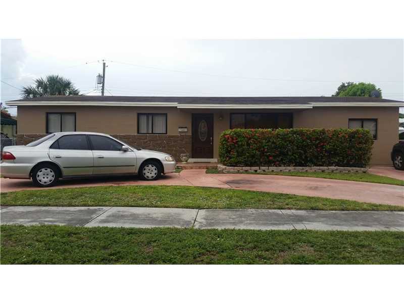 1642 W 65th St Hialeah, FL 33012
