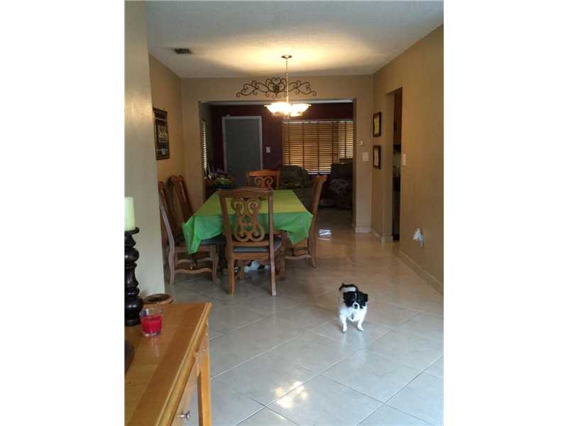 1642 W 65th St Hialeah, FL 33012