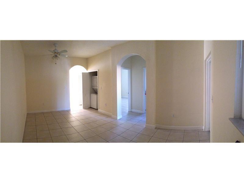 17820 NW 73rd Ave #209-1 Hialeah, FL 33015