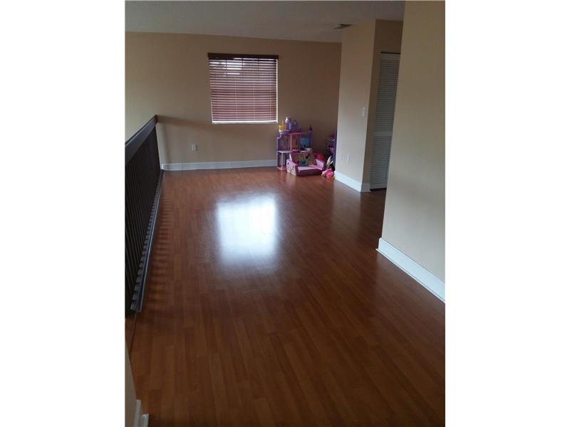 8288 NW 195th Ter