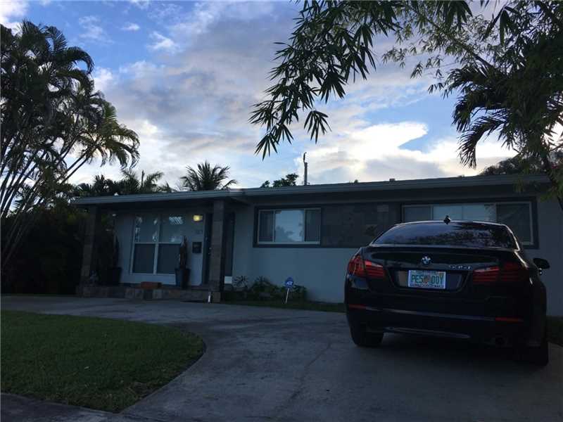 For Sale: 923 N 14th Ave Hollywood, FL 33020