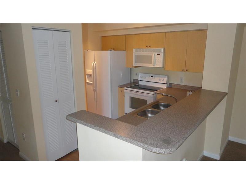 1900 Van Buren St #218B