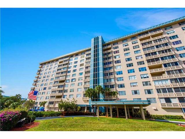 4001 Hillcrest Dr #311