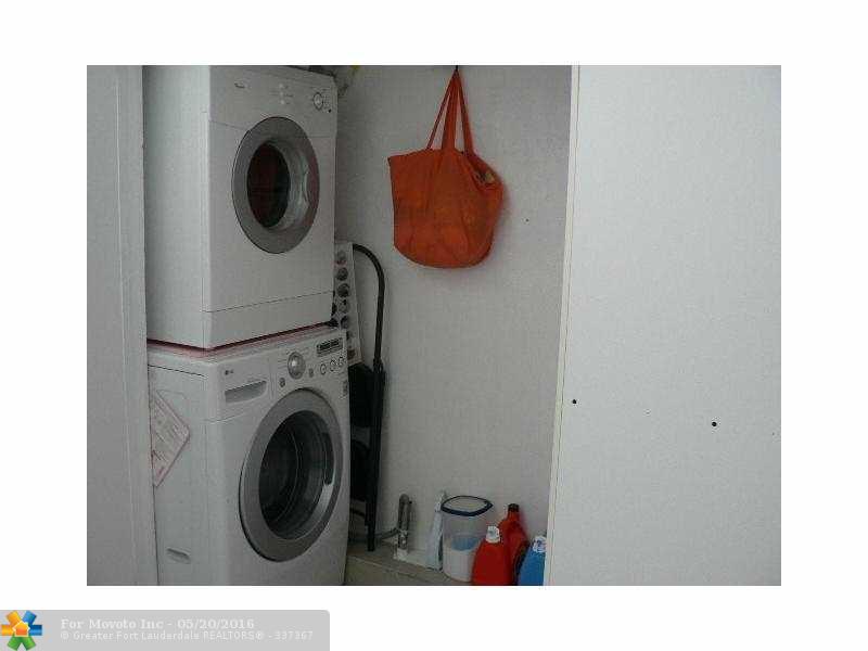 For Sale: 2405 Carlyle Ln #APT 151 Hollywood, FL 33021