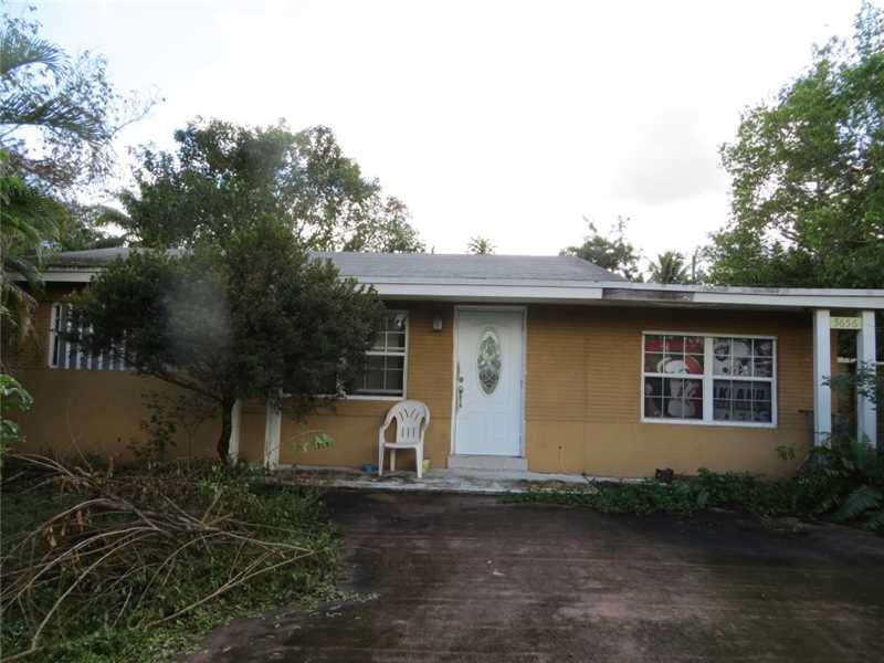 5656 Arthur St Hollywood, FL 33021