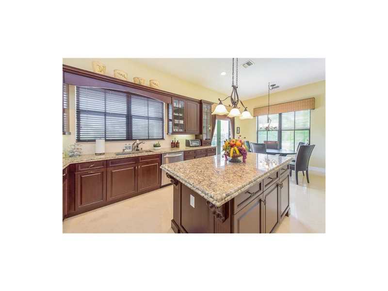 2727 NW 84th Way