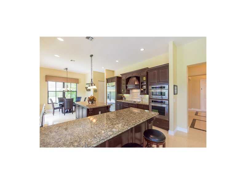 2727 NW 84th Way