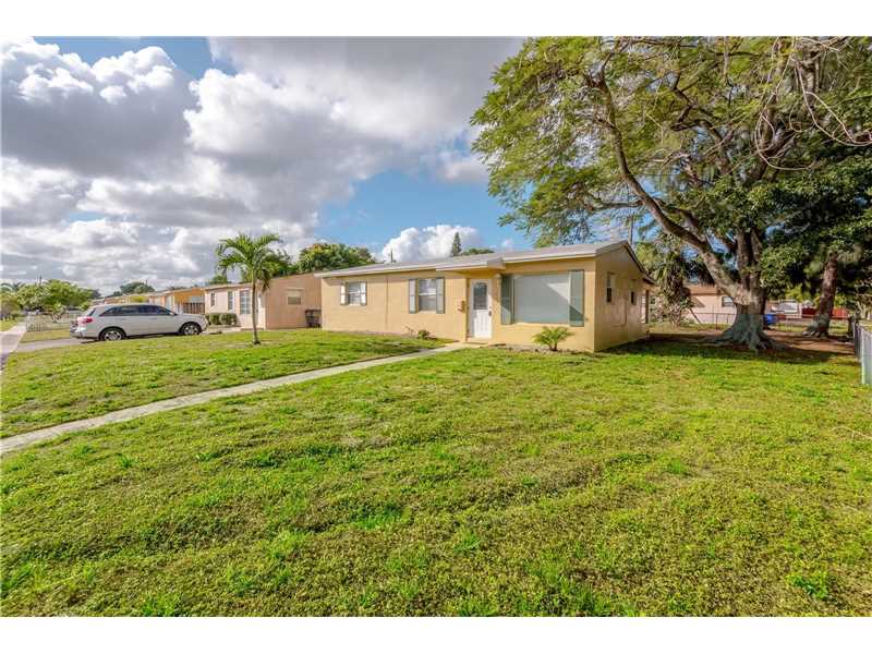 840 NW 69th Ave