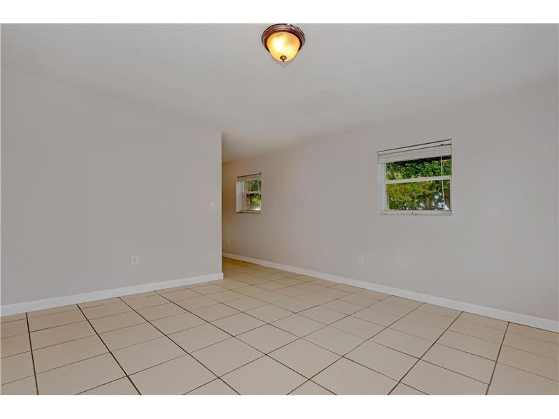 840 NW 69th Ave