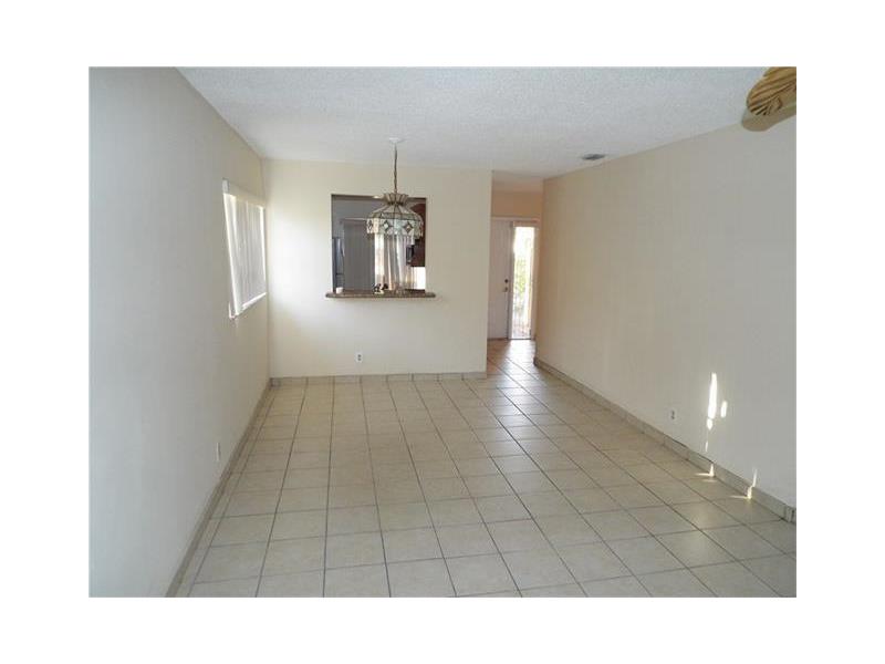 For Sale: 12001 S Las Palmas #APT 12001 Hollywood, FL 33025