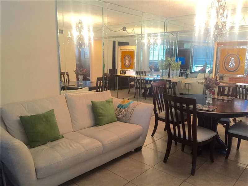 For Sale: 9923 S Hollybrook Lake Dr #304 Hollywood, FL 33025