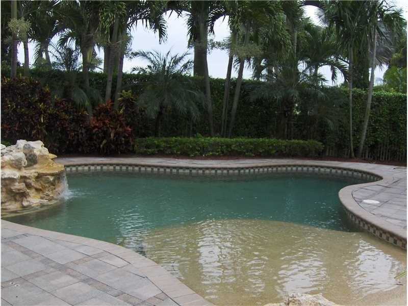 For Sale: 1221 NW 137th Ave Pembroke Pines, FL 33028