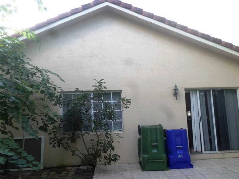 17641 SW 4th Ct