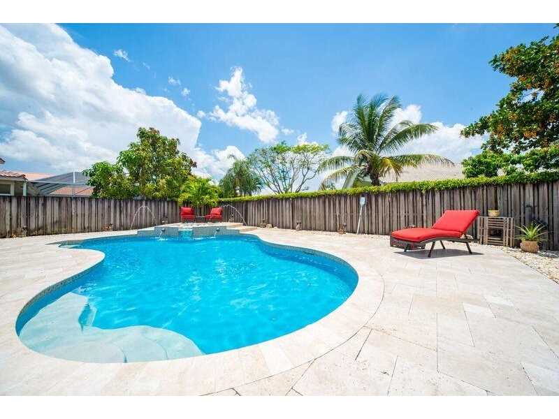 520 SW 178th Way Hollywood, FL 33029
