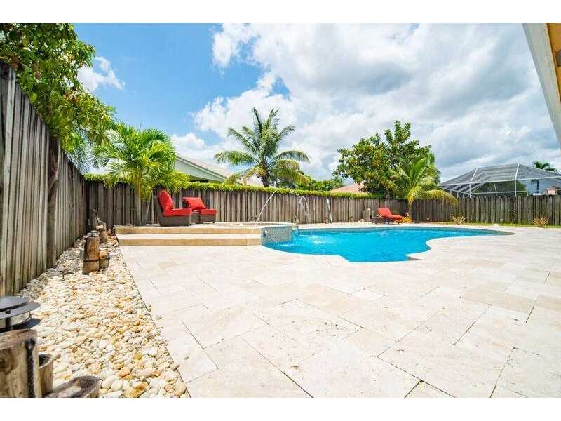 520 SW 178th Way Hollywood, FL 33029