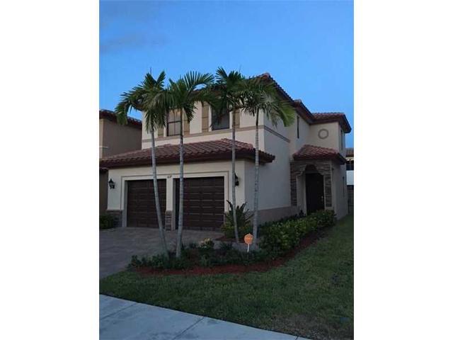 637 SE 33rd Ter
