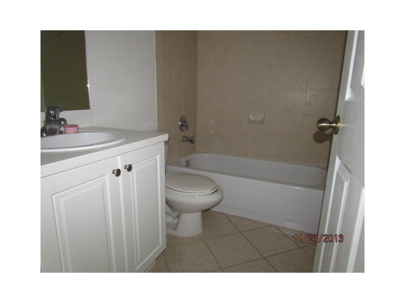 230 SE 29th Ave #7