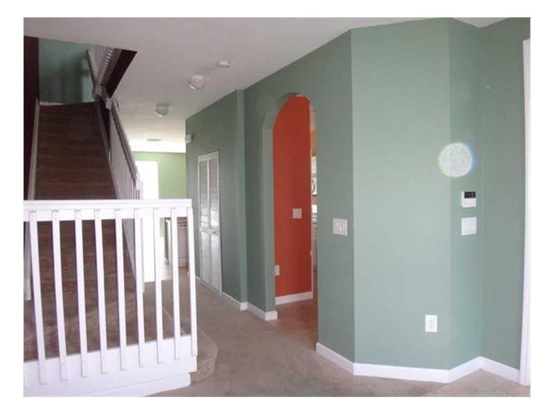 230 SE 29th Ave #7