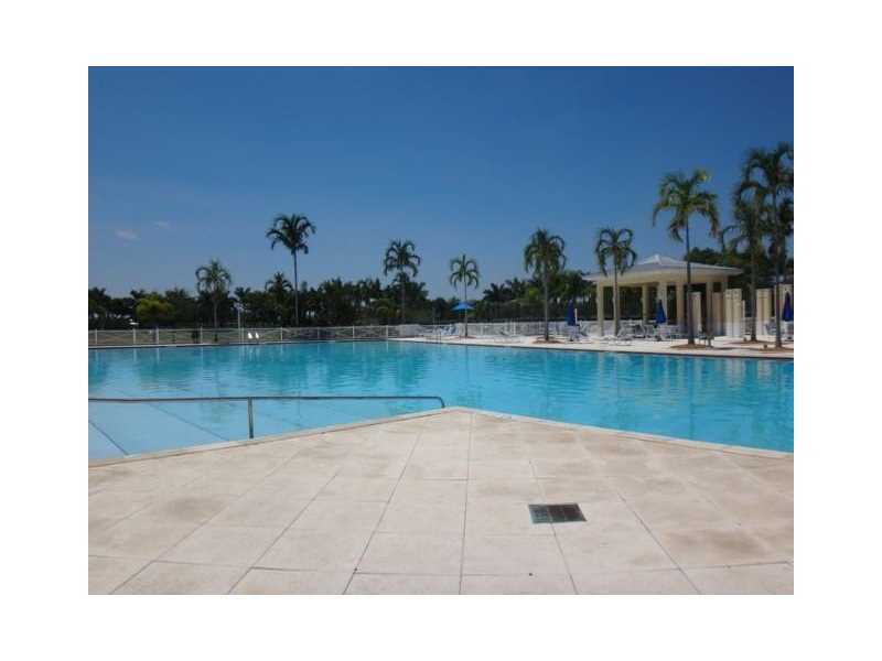 230 SE 29th Ave #7