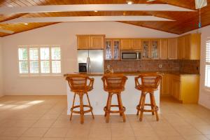 345 Pirates Rd