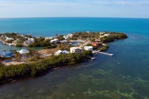 341 Stirrup Key Blvd